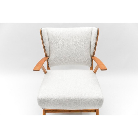 Image 1 of Vintage wingback fauteuil in witte Boucle stof en hout, Italië 1950