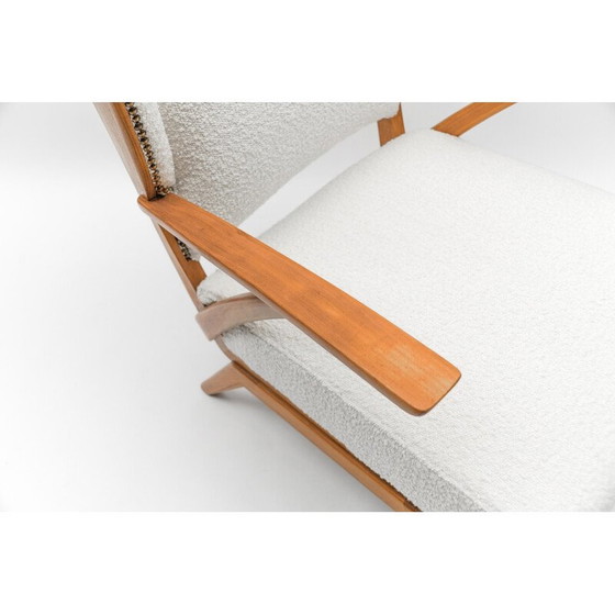 Image 1 of Vintage wingback fauteuil in witte Boucle stof en hout, Italië 1950