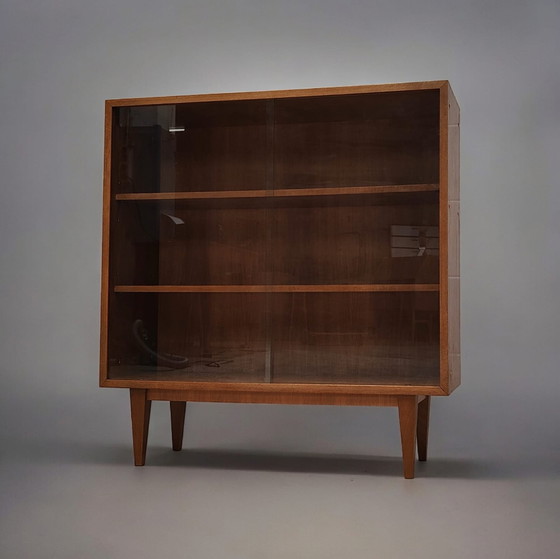 Image 1 of Mid Century vitrinekast