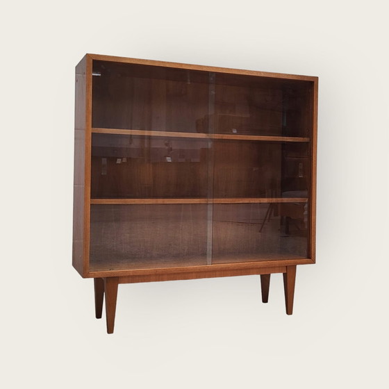 Image 1 of Mid Century vitrinekast