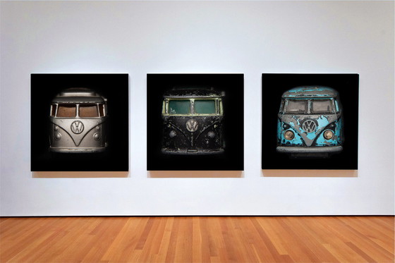 Image 1 of Job Boersma Dinkytoydeluxe serie Stillife Mercedes 600 Dinkytoy op plexiglas