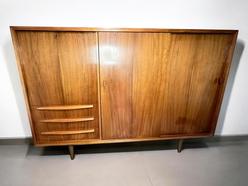 Deutsche Werkstätten Hellerau highboard uit de jaren 1960