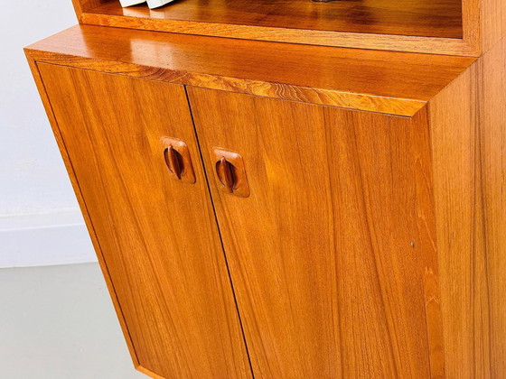 Image 1 of Mid Century Teakhouten Highboard, 1960S