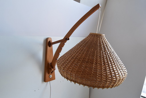 Verstelbare houten wandlamp 1960 door Pokrok Žilina, Tsjecho-Slowakije.