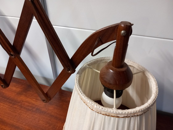 Image 1 of Vintage Houten Schaarlamp 