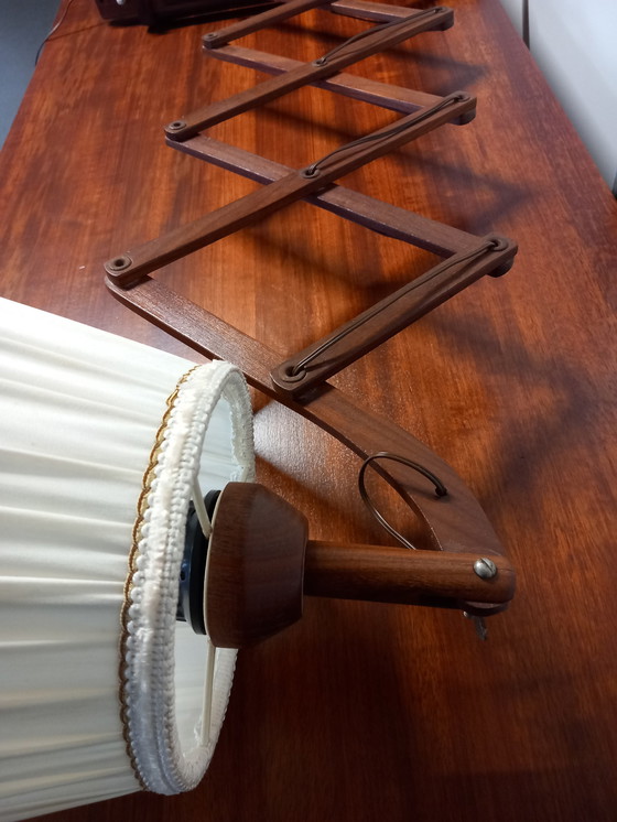 Image 1 of Vintage Houten Schaarlamp 