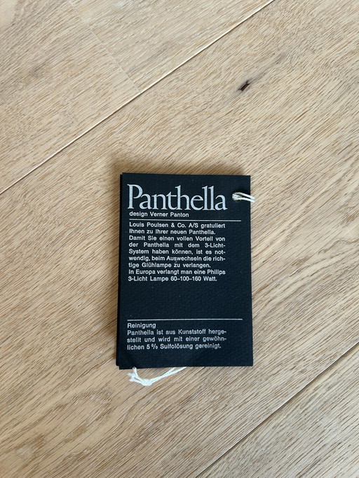 Set Van 2 Originele Panthella Tafellampen