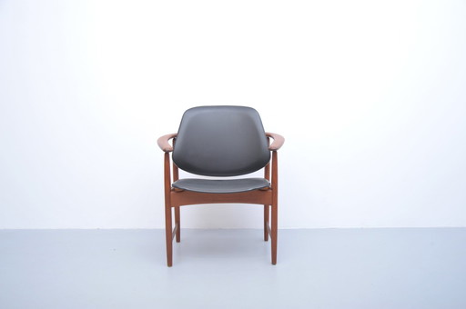 Arne Hovmand-Olsen Fauteuil In Teak Met Skai Hoes