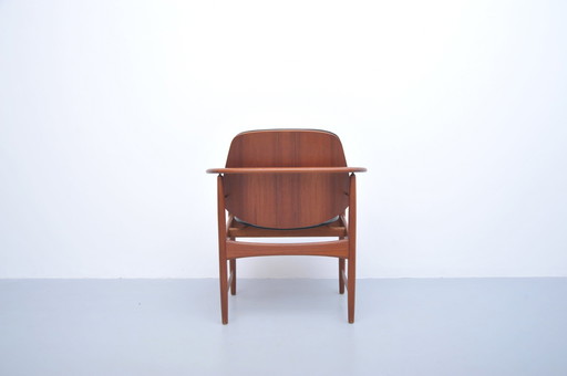 Arne Hovmand-Olsen Fauteuil In Teak Met Skai Hoes