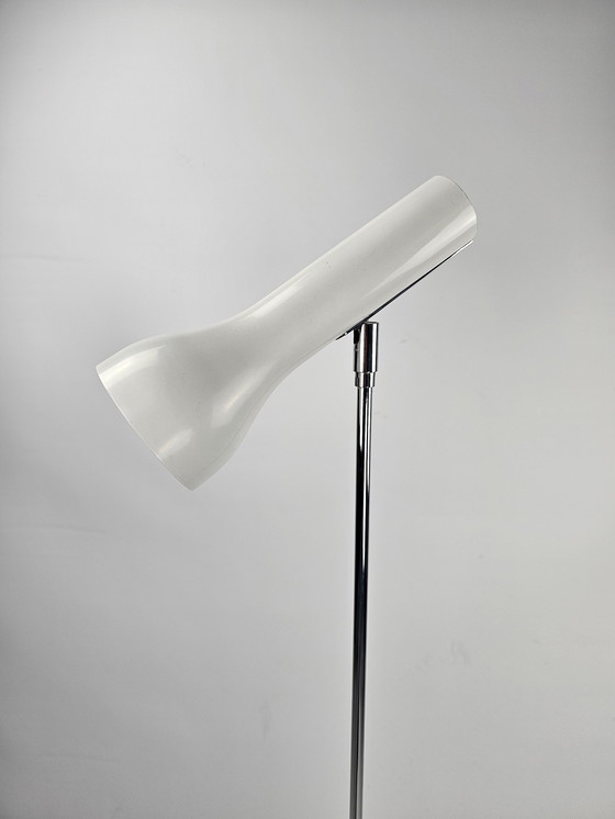 Image 1 of Vloerlamp Swisslamps wit