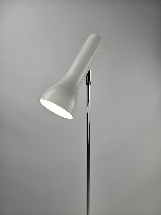 Image 1 of Vloerlamp Swisslamps wit