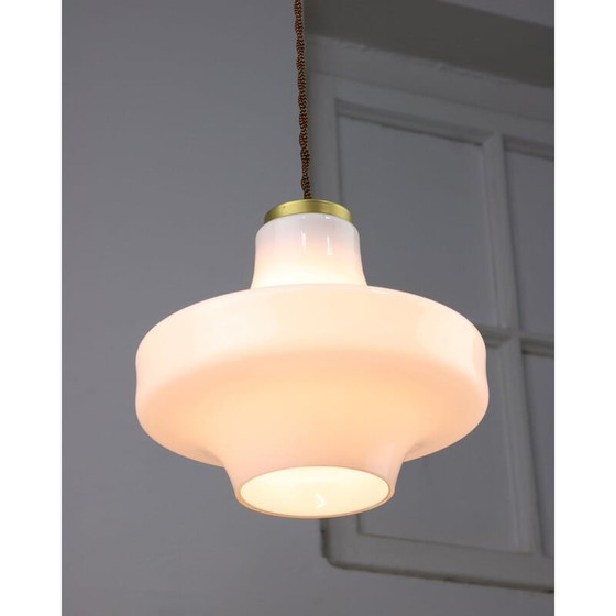 Image 1 of Mid Century hanglamp van wit glas en messing