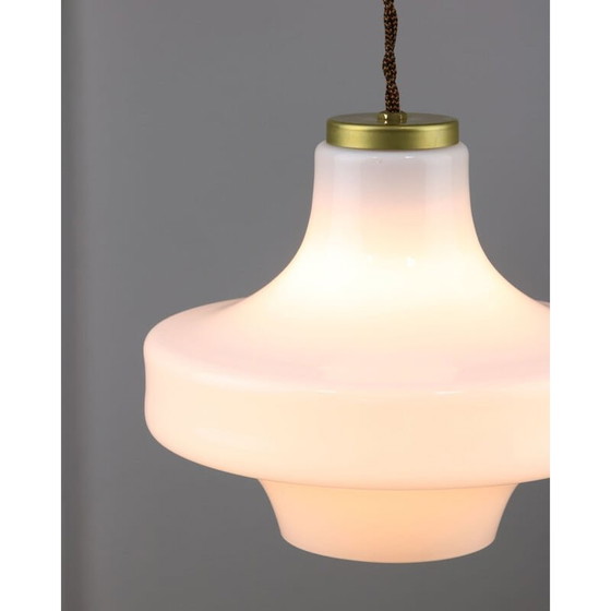 Image 1 of Mid Century hanglamp van wit glas en messing