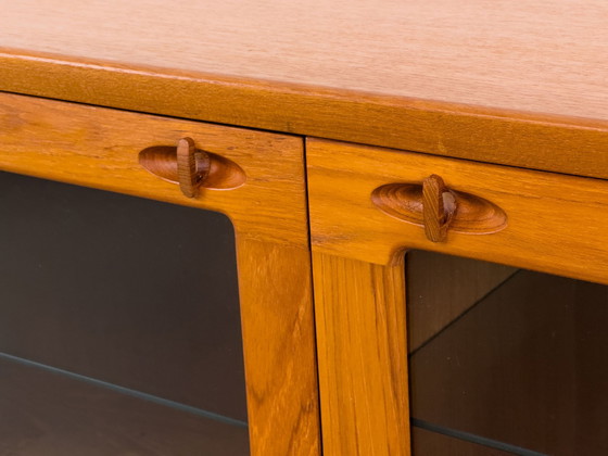 Image 1 of Deens teakhouten dressoir met glazen deuren door H.W. Klein voor Bramin, 1960S