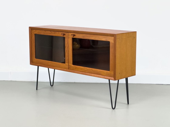 Image 1 of Deens teakhouten dressoir met glazen deuren door H.W. Klein voor Bramin, 1960S