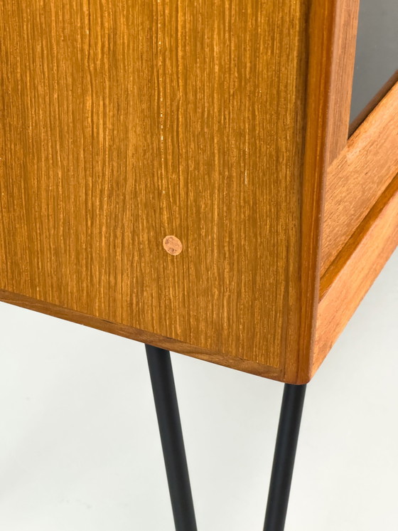 Image 1 of Deens teakhouten dressoir met glazen deuren door H.W. Klein voor Bramin, 1960S