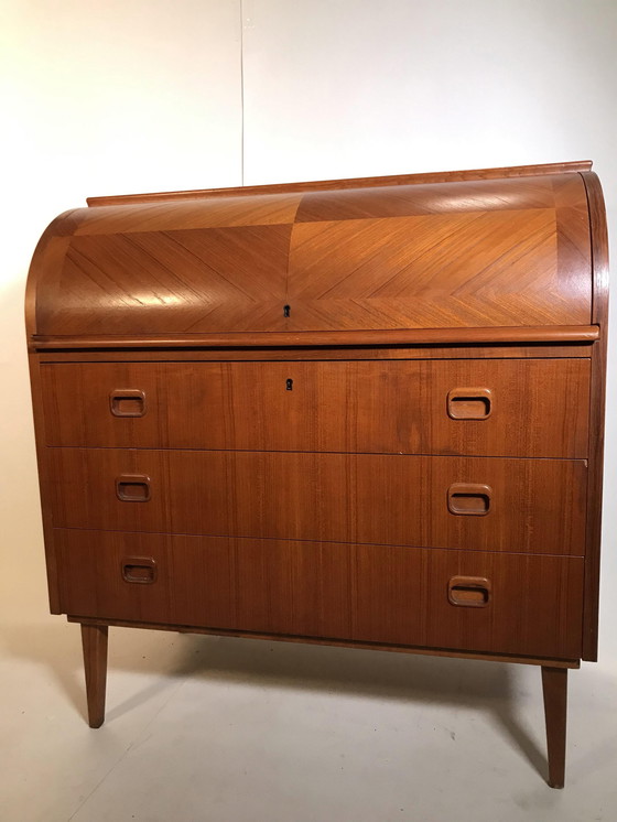 Image 1 of Pastoe writing desk