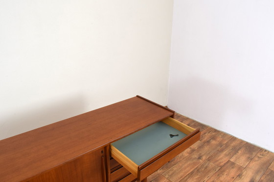 Image 1 of Mid Century Deens teakhouten dressoir, 1960S.