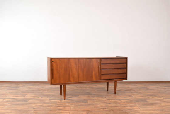 Image 1 of Mid Century Deens teakhouten dressoir, 1960S.