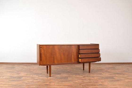 Image 1 of Mid Century Deens teakhouten dressoir, 1960S.