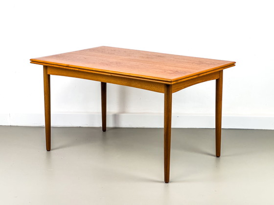 Image 1 of Deense uitschuifbare teakhouten eettafel, 1960S