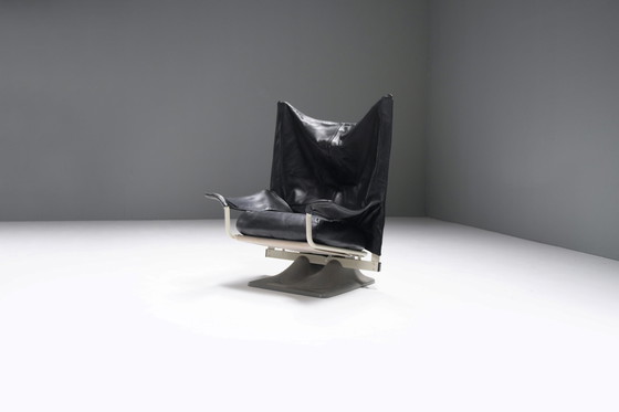 Image 1 of Vintage Italiaanse AEO lounge stoel in zwart leer van Paolo Deganello - Cassina