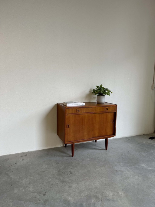 Vintage Sideboard Schuifdeuren En Lade