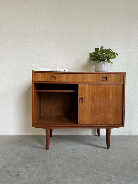 Image 1 of Vintage Sideboard Schuifdeuren En Lade