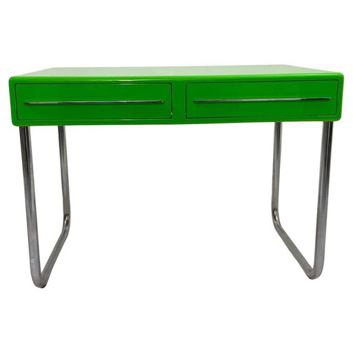 Groene bureau uit het ruimtetijdperk, toegeschreven aan Peter Ghyczy, jaren 1970