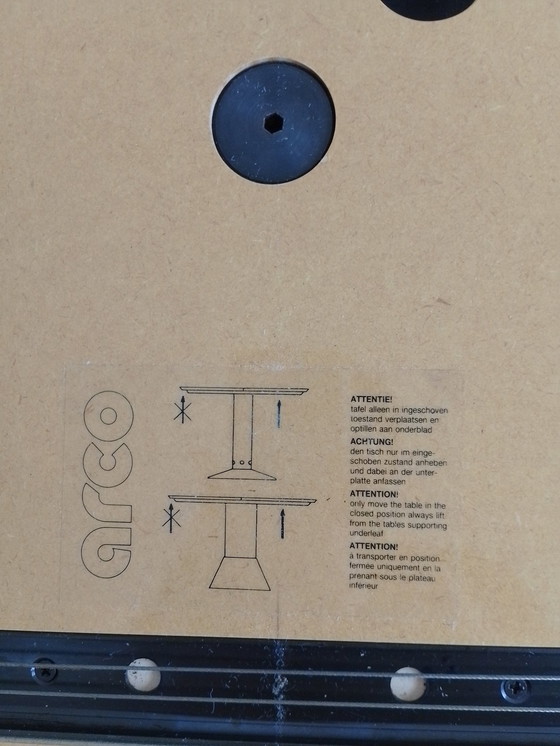 Image 1 of Eetkamertafel Merk ARCO Diabolo
