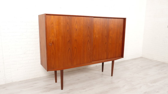 Image 1 of Vintage Kast | Deens Highboard | Schuifdeuren | Kai Kristiansen