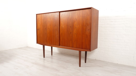 Image 1 of Vintage Kast | Deens Highboard | Schuifdeuren | Kai Kristiansen