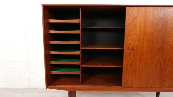 Image 1 of Vintage Kast | Deens Highboard | Schuifdeuren | Kai Kristiansen