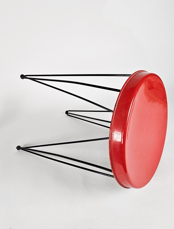 Image 1 of Seggiolina Krukje -  Pilastro design by Tjerk Reijenga -  Amsterdam Nederland - 1950s - Hairpin tripod stool -  hocker