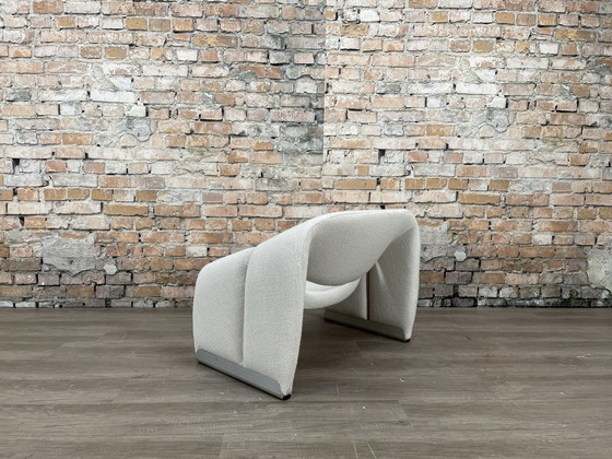 Image 1 of Artifort Groovy (M-Chair) creme fauteuil