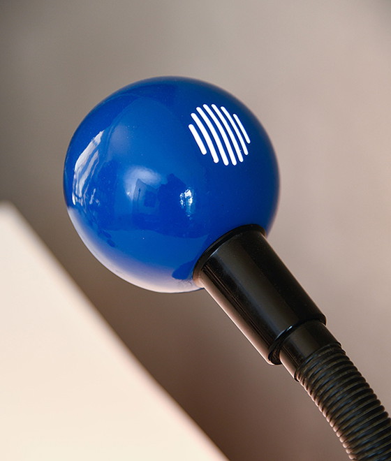 Image 1 of Vintage Memphis Milano bureaulamp