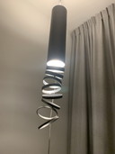 Artemide ontbindt suspensie