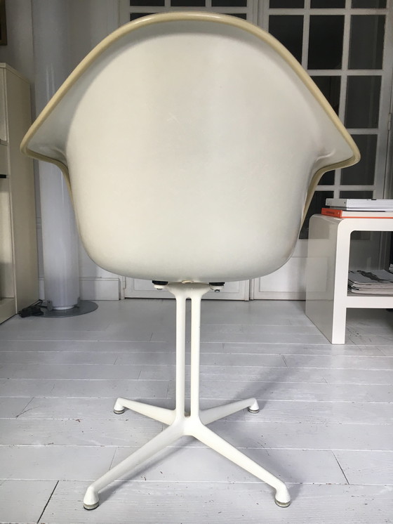 Image 1 of DAX Fauteuil van Charles en Ray Eames.