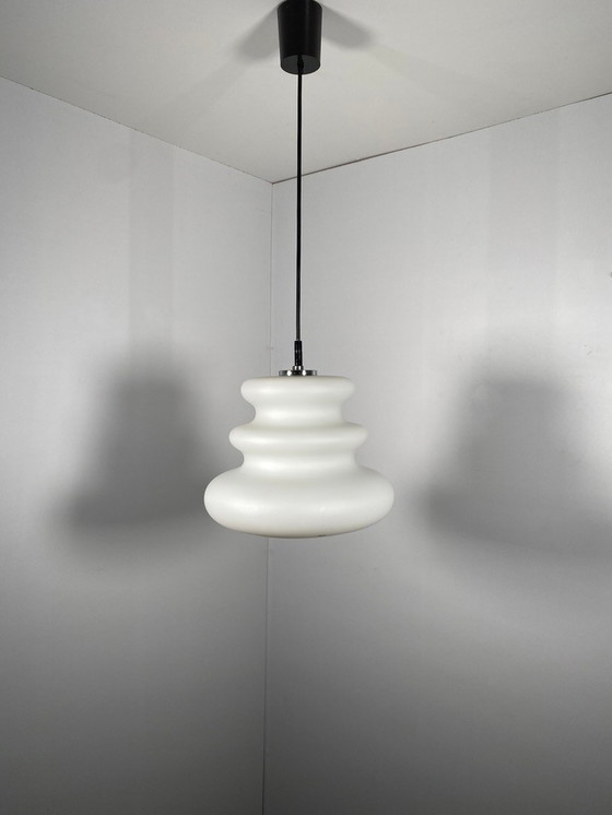 Image 1 of Peill & Putzler opaline hanglamp