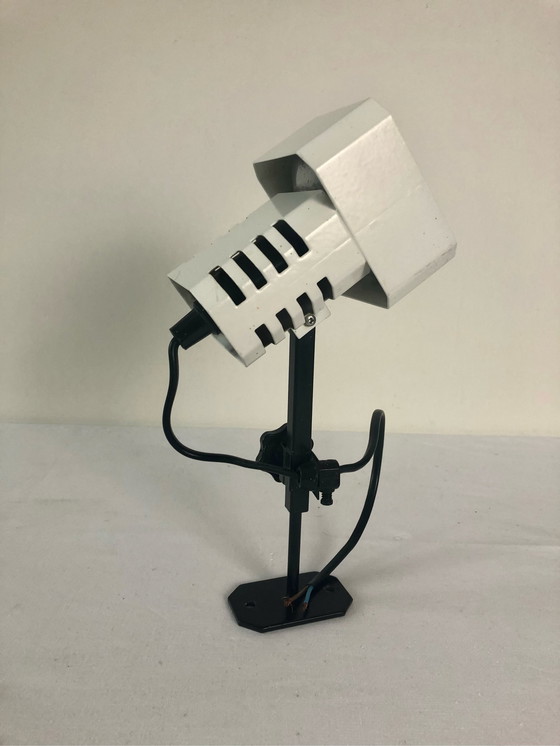 Image 1 of Louis Poulsen Flipper wandlamp