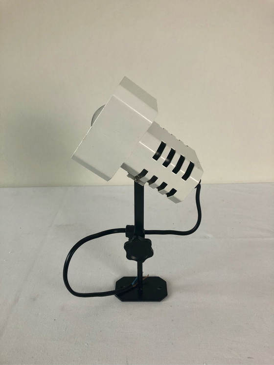 Image 1 of Louis Poulsen Flipper wandlamp