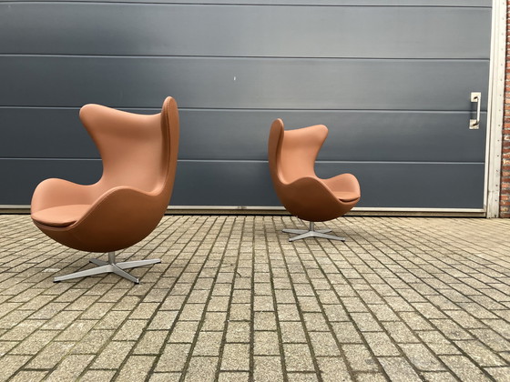 Image 1 of 2x Fritz Hansen Egg Chair