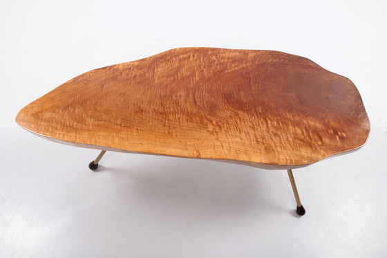 Image 1 of Carl Aubock Design Salontafel notenhout met koperen poten jaren 50 Oostenrijk.