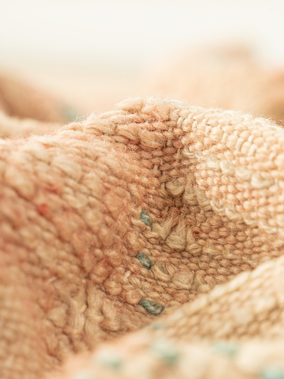 Image 1 of vintage Rehamna, berber vloerkleed, 135 x 244 cm