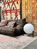 D&T design vloerlamp met metalen poot en glasbol