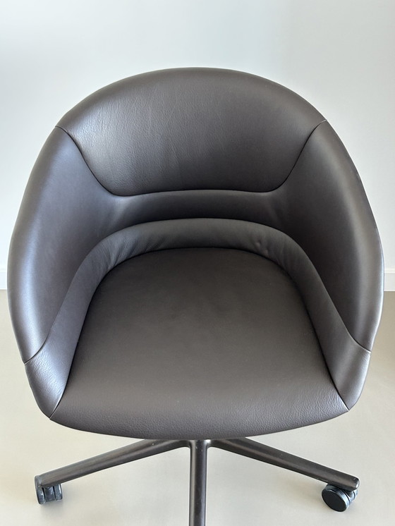 Image 1 of Walter Knoll Kyo Chair ontwerp van Pearson Lloyd