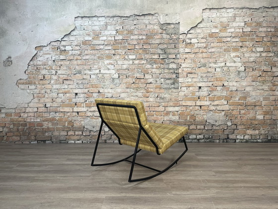 Image 1 of Gus Modern GT Rocker geel geruit - fauteuil