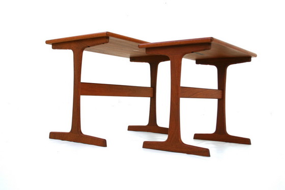 Image 1 of Arne Wahl Iversen voor Vinde, Mid-Century teakhouten nesttafel, bijzettafel