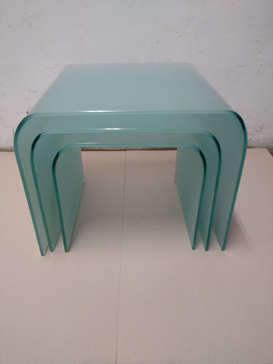 Image 1 of Vintage Nesting Tables van matglas