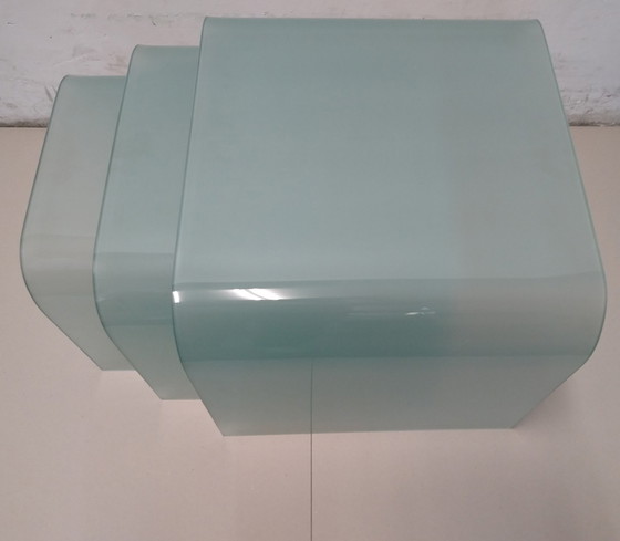 Image 1 of Vintage Nesting Tables van matglas